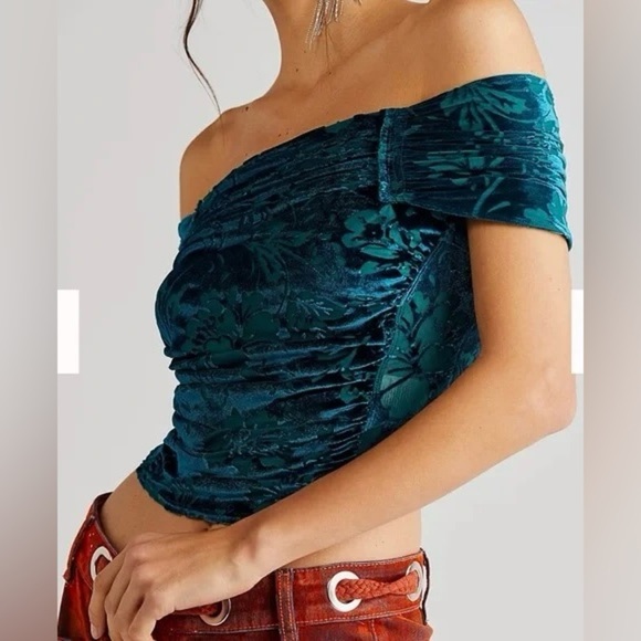 Free People Velvet Blue Green Jacquard Off Shoulder Top Cropped Open Back NWT - Picture 1 of 8